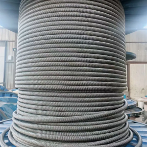 Rotation resistant wire ropes